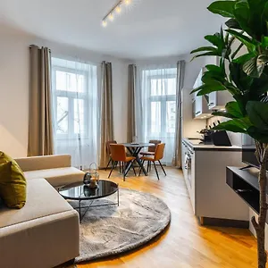  Apartment Trendy With - Smart Tv, Coffee Machine In Meidling Austria