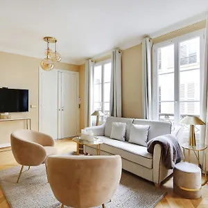  Apartment Pick A Flat's In Opera Saint Lazarre - Rue De L'isly France