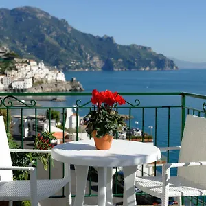 Apartment Blue Flowers A, Amalfi